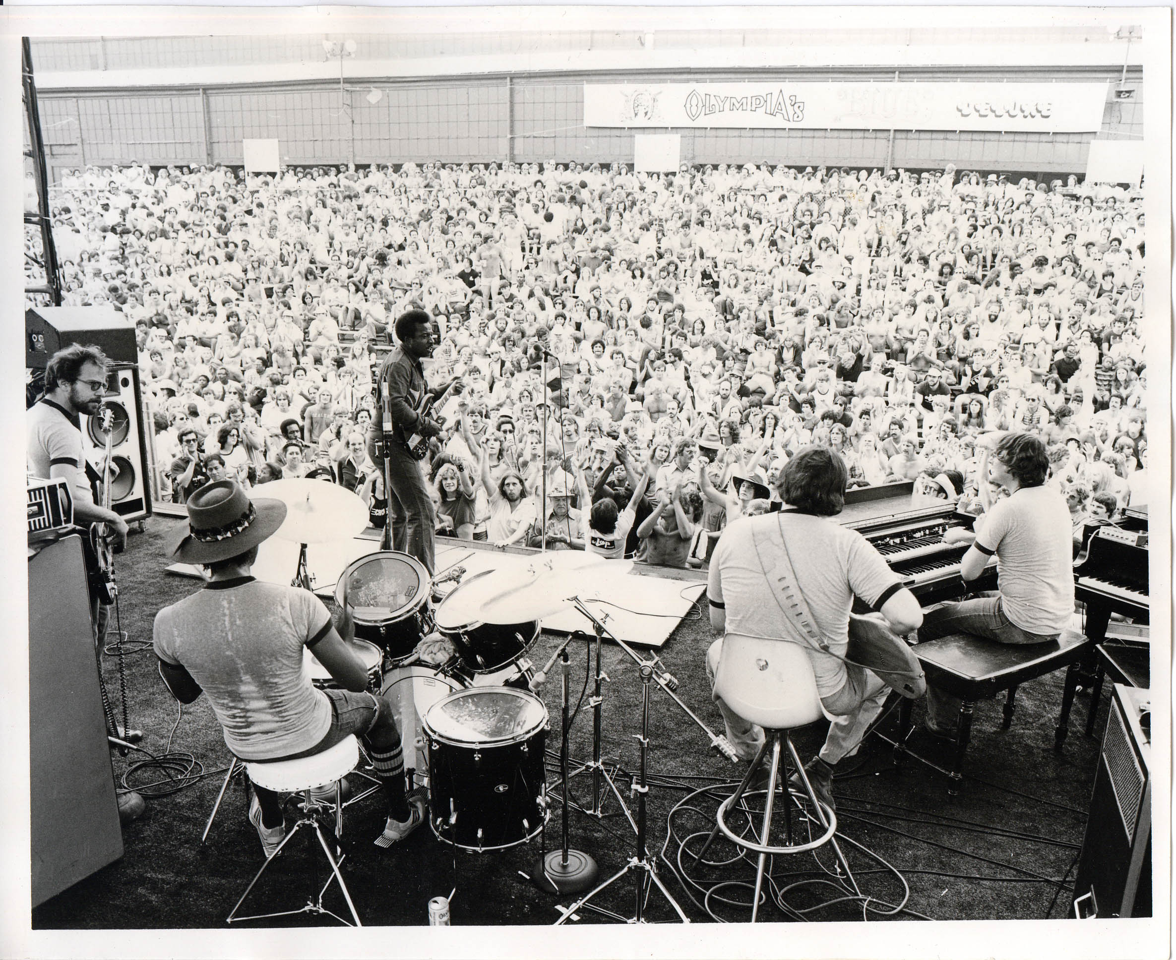 Lonnie Brooks Blues Band at Chicagofest, 1979; Harlan Terson, Billy Jackson, Lonnie Brooks, Bob Levis, Rob Waters; Photo by Jim Quattrocki
