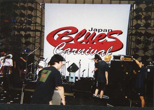 Crew at Hibaya Outdoor Theatre sound check, Tokyo, May 26, 2001
